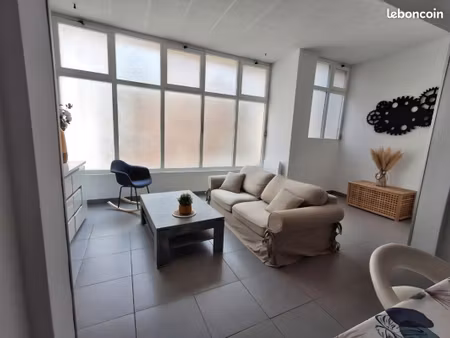 loue t3 de 70 m² avec terrasse