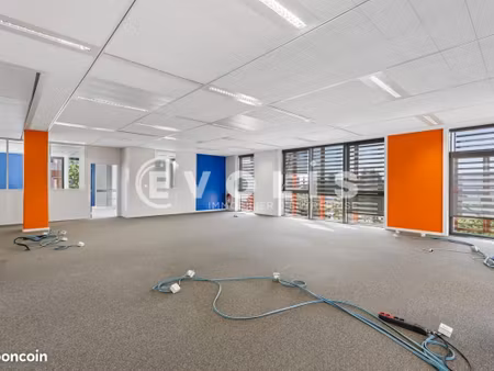 bureaux 1 432 m²