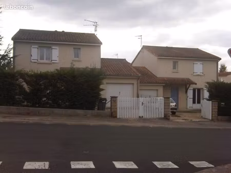 a vendre pavillon f4 avec locataires