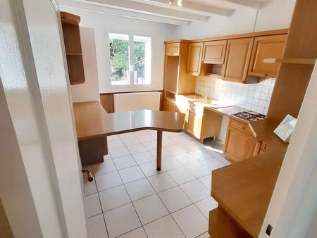 maison t5  100m²  sur terrain de 330m²  rénovée presque entièrement