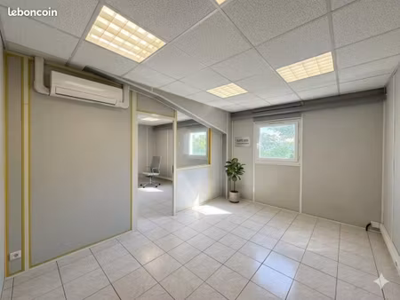 local commercial 180 m²