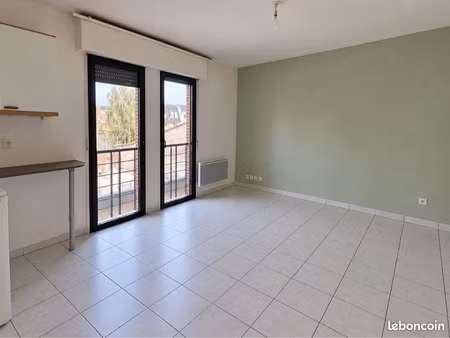 studio 24 m² – face faculté de droit – côté cour