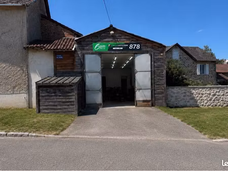 ? garage / local d’activité 74 m² – porte 3 50 m – idéal artisan ou camping-car ?