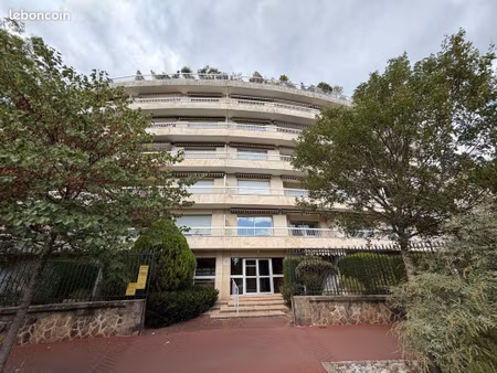 appartement 3 pièces 92 m²