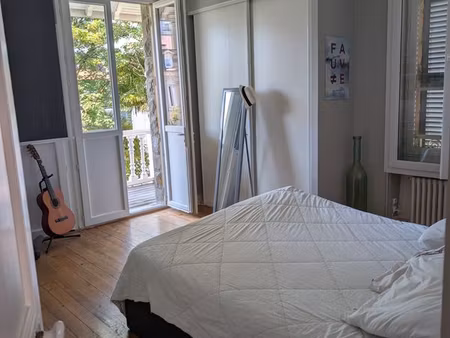 t4 de 114m² meublé dans villa remarquable – centre-ville de pau disponible mi-juillet 2026