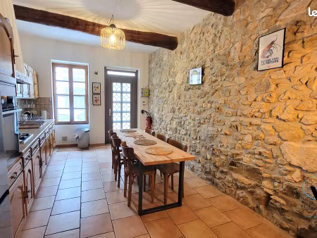 roquefort des c. maison de village 95m²