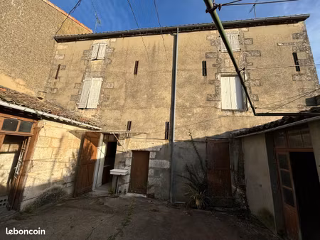 vend maison a renover de 115 m2 le gond pontouvre + jardin