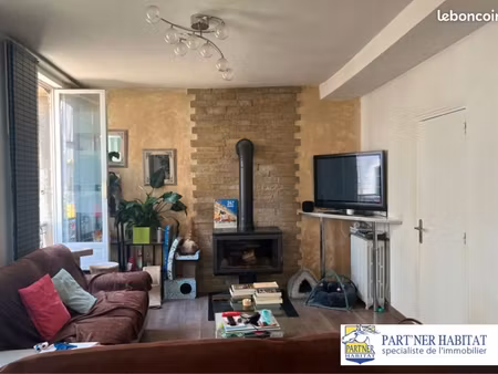 maison 10 pièces 162 m²