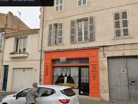 local commercial 36m2 + caves a vendre