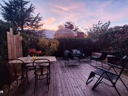 grand studio avec terrasse