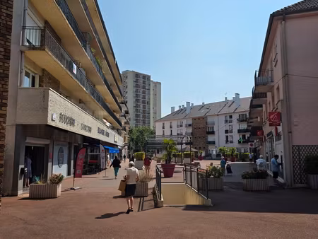 box centre ville de maurepas