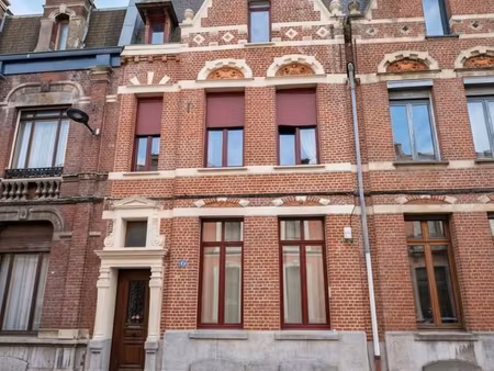 immeuble 10 pièces 272 m²