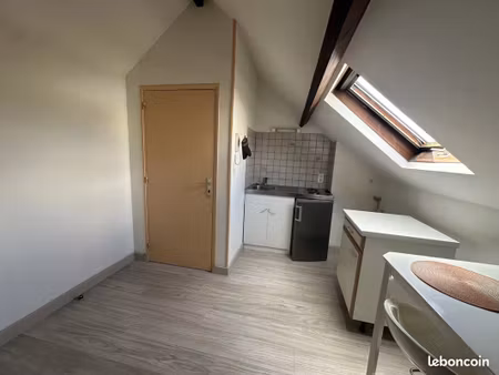studio 1 pièce 18 m²