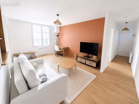 t2 meublé 52m² - quartier port boinot - terrasse privée & parking