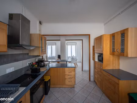 loue  appartement meublé