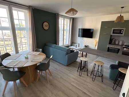 apt grand place vue beffroi avec jacuzzi