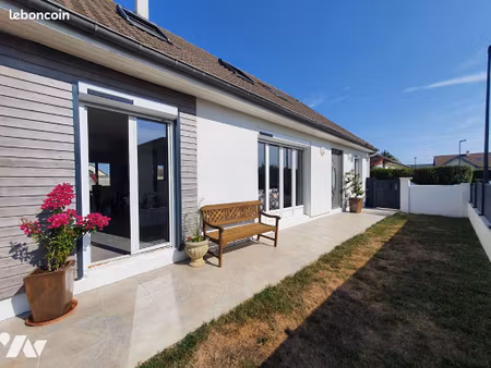 maison 7 pièces 137 m²