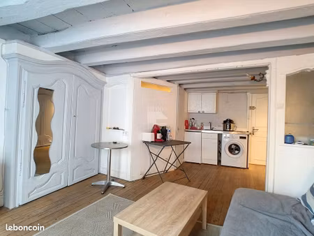 studio 1 pièce 22 m²