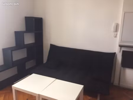 joli t1bis meublé centre ville dispo fin juin