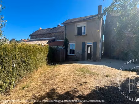 maison 8 pièces 122 m²