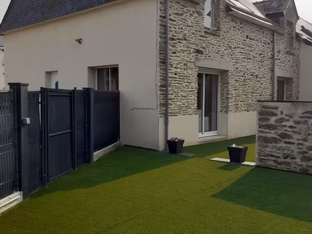 maison en pierres rénovée en 2011