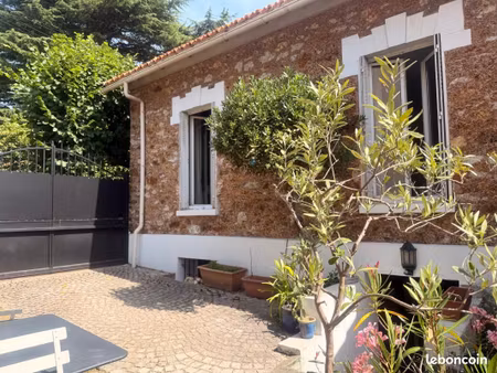maison de ville 4 pièces 90 m²