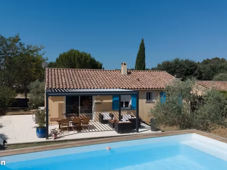 coup de cœur en provence verte : villa moderne  éco-responsable et sans vis-à-vis