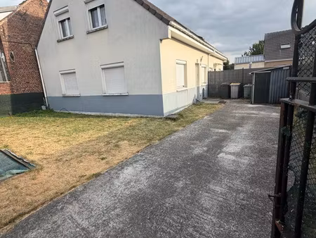 maison semi individuel à louer