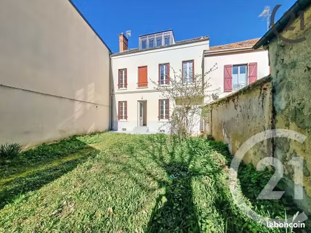 immeuble 147 m² brie comte robert