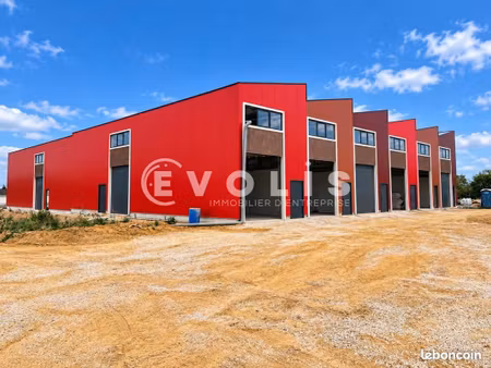 local d'activité 568 m²