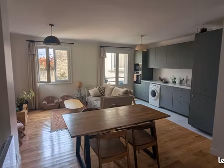 3 pièces + 1 bureau/chambre  70 m² · paris 75020 · quartier gambetta