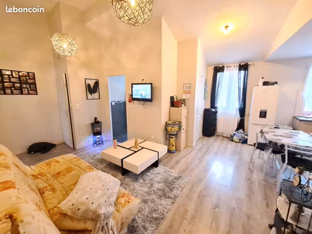 immeuble 4 pièces 94 m²