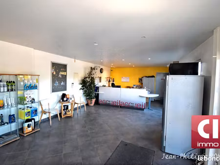 local 400 m² sainte anastasie sur issole