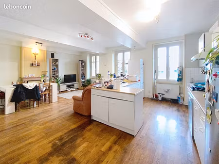appartement 5 pièces 116 m²