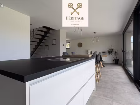 maison 6 pièces 197 m²