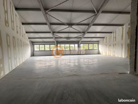 bureaux 198 m²