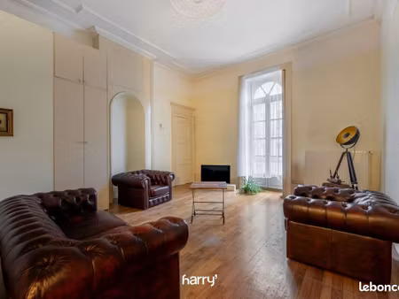 appartement 2 pièces 64 m²