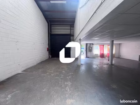 local d'activité 294 m²