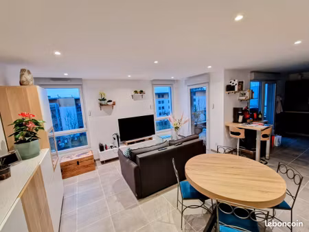 magnifique t4 de 79 m² – double loggia & garage double – quartier chu/facultés