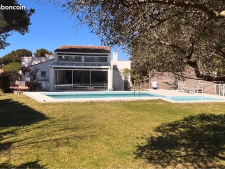 location villa de plain-pied