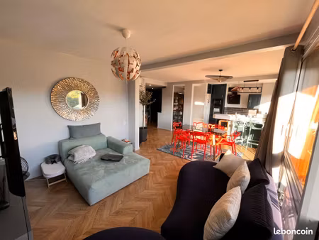appartement dans résidence privée avec piscine – 88m2