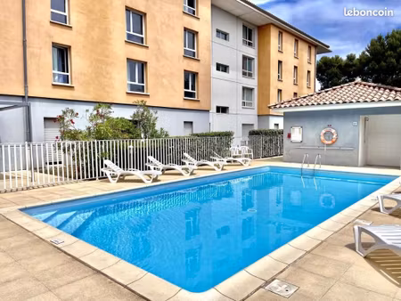 studio 1 pièce 31 m²