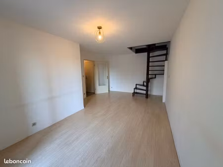 t3 duplex
