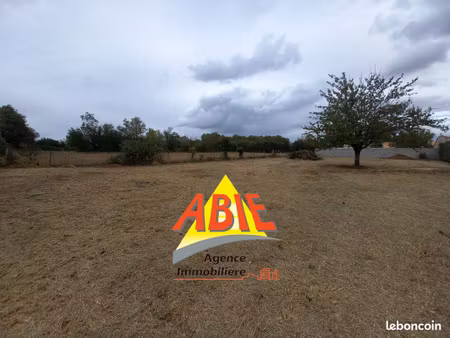 terrain 1001 m² sansais