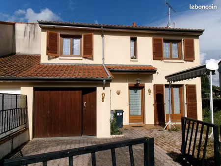 maison 5 pièces 104 m²