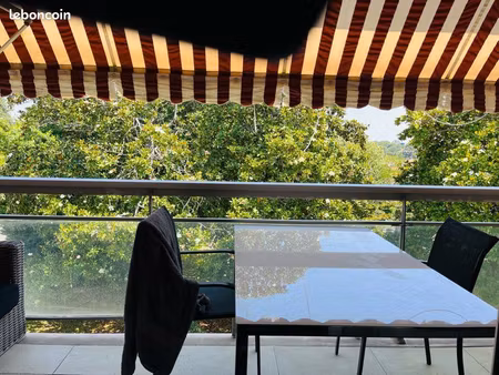 appartement 1 pièce 28m2 avec terrasse