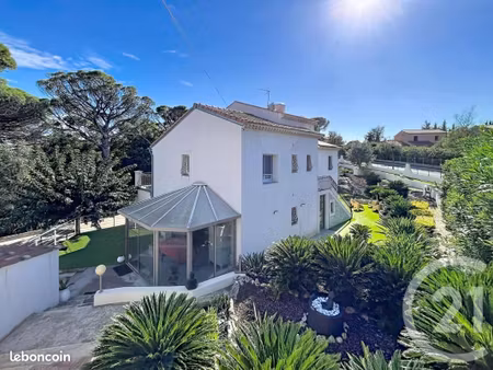 maison 9 pièces 151 m²