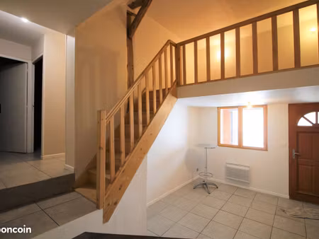 appartement 3 ch avec patio et parking
