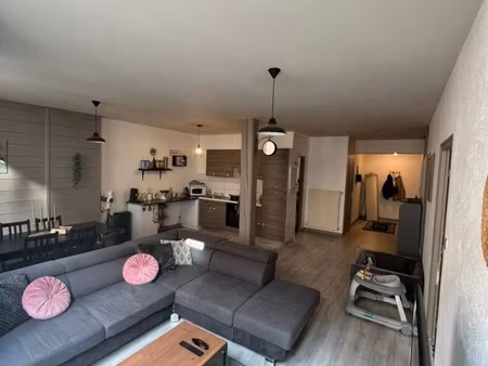 à louer – appartement t3 de 66 m² – centre-ville de pontarlier
