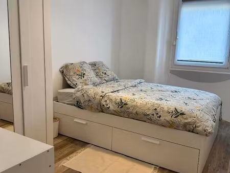 chambre 1 pièce 13 m²